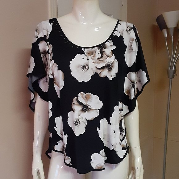 New York & Company Tops - New York & Co Black & Tan Batwing Blouse W/ Gems